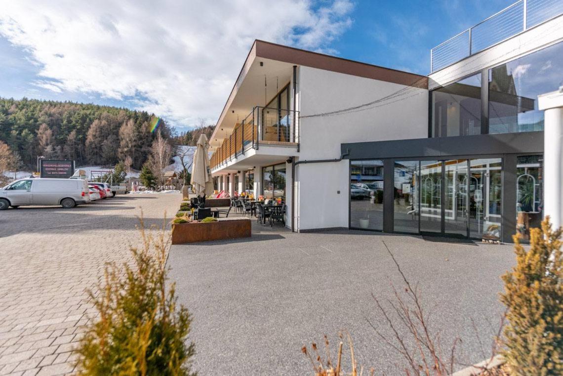 Hotel Wochtla Buam Brunico Exteriér fotografie